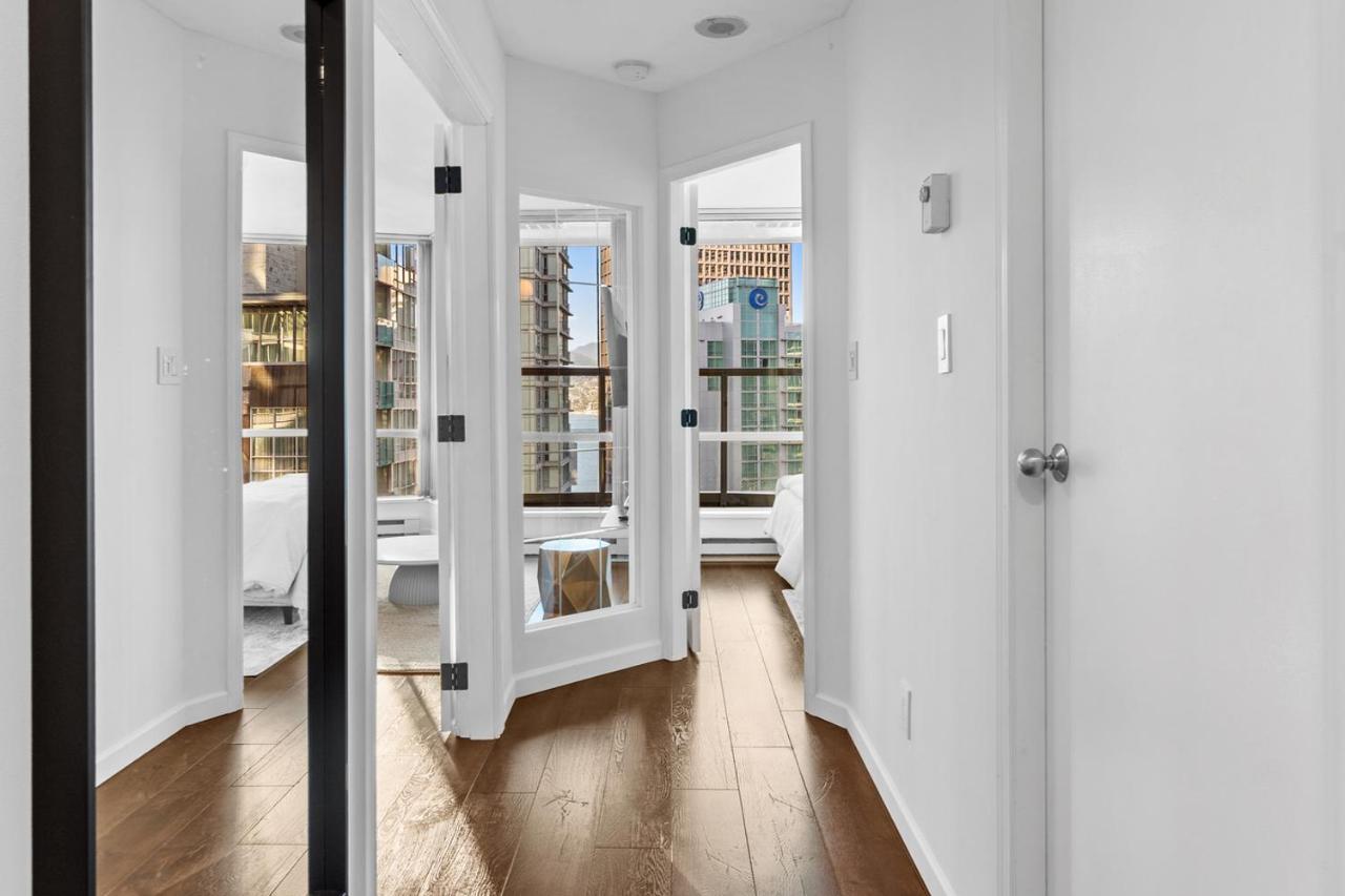 Downtown Luxury 1Br Coal Harbour Apartment Vancouver Luaran gambar